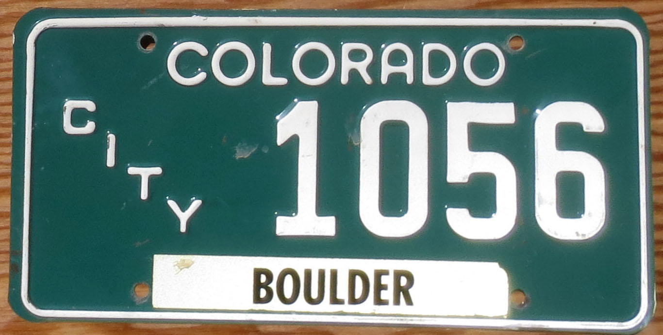 1977 base Colorado city vehicle plate vg